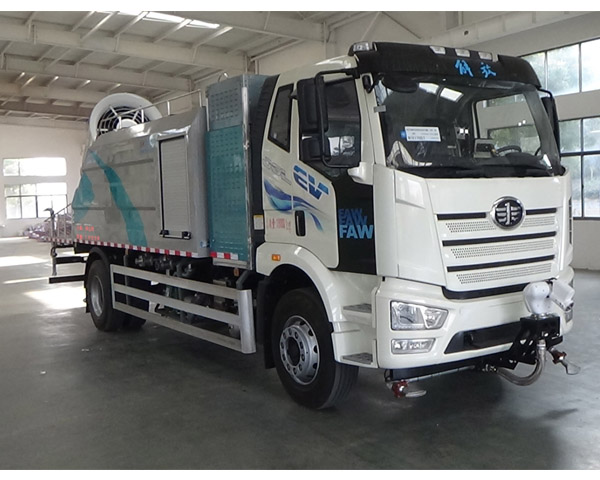 解放純電動多功能抑塵車震撼來襲！